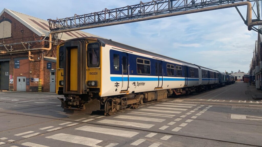 Class 150 150231 Sprinter Train, The Watercress Line