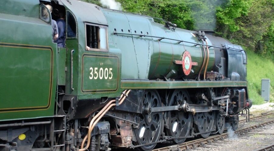 35005 - SR Merchant Navy Class 'Canadian Pacific'