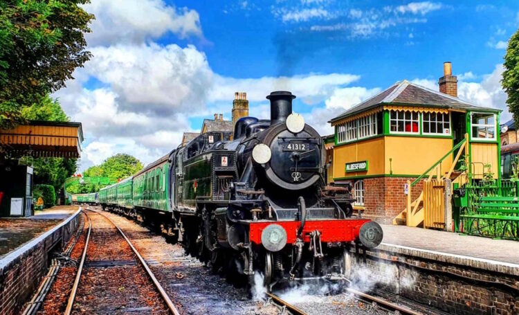 41312 at Alresford - Will Stratford