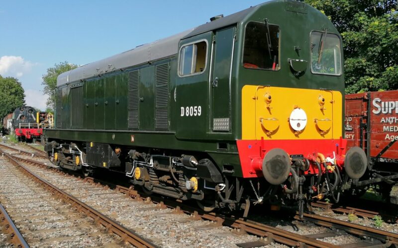 D8059 at Alton - R Bentley