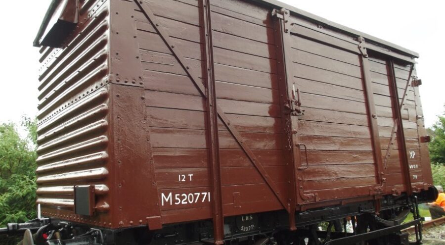 M520771 - LMS Covered Vanfit