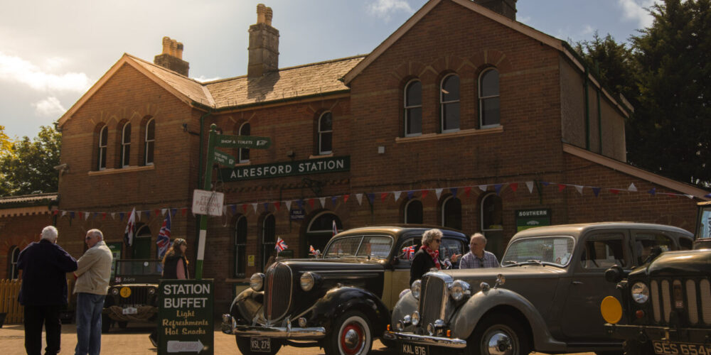 Alresford Station - Guided Tours - Edward Maton